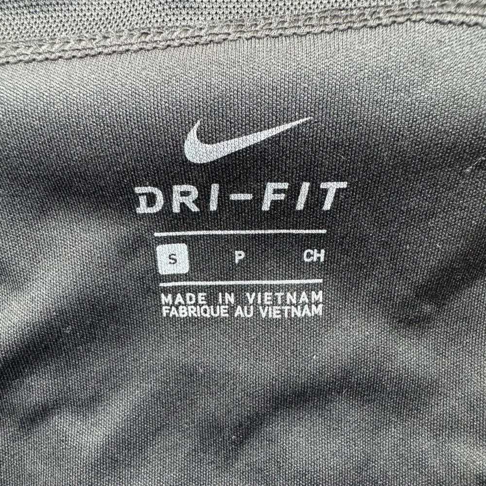 Nike Dri-FIT Tempo Running Shorts Womens S Black Pleated Athletic Gym Workout